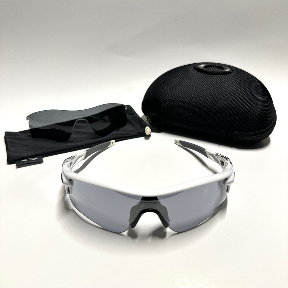 Oakley Sunglasses Radarlock Matte White OO9181-02 Grey Polarized & G40 Lens Used